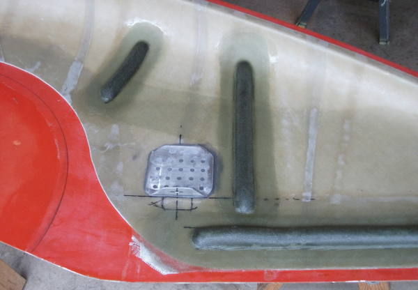 Outer front fender stiffeners
