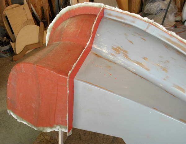 Front fender molds lay-up - inboard